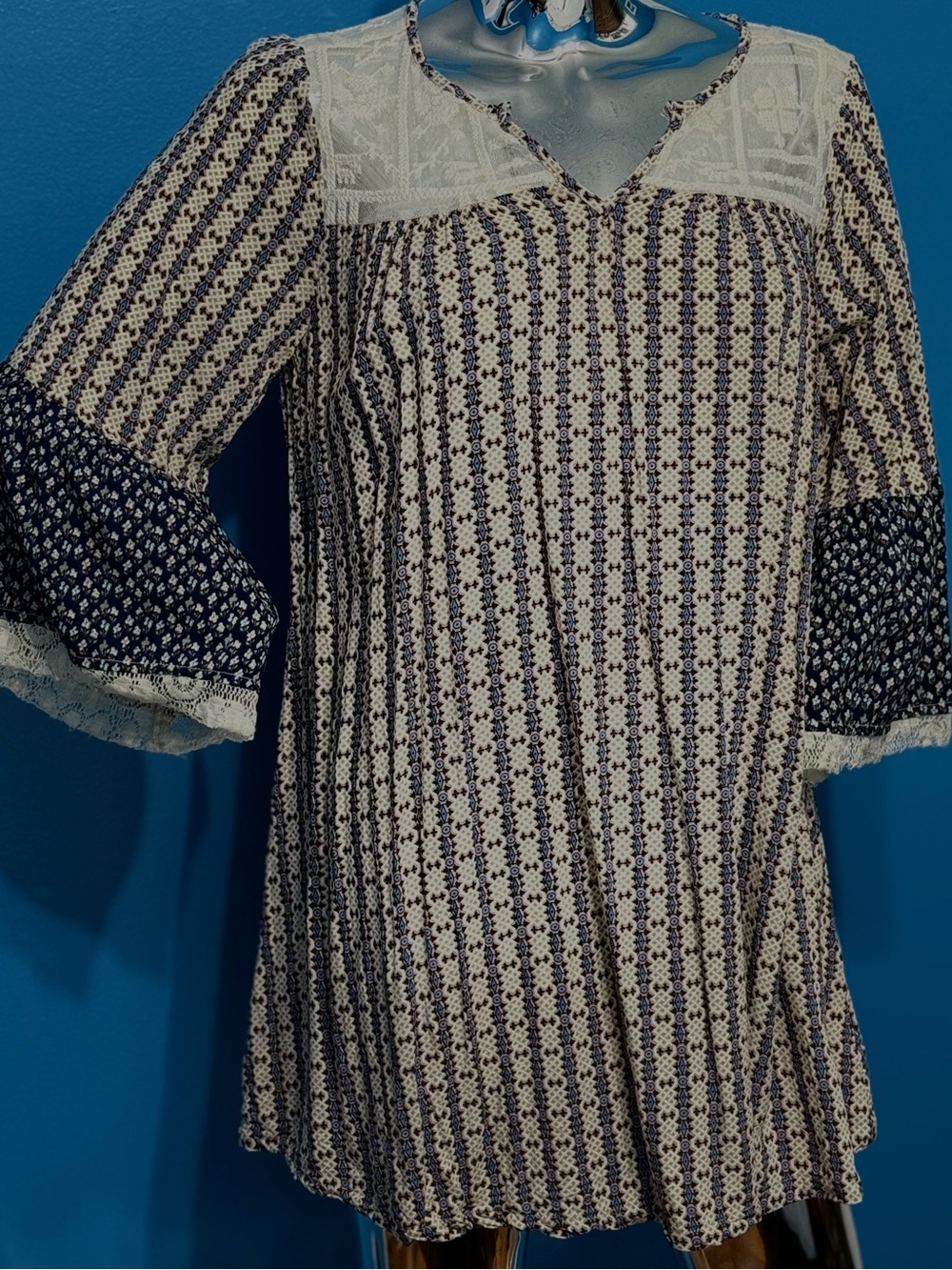 Umgee Navy and Cream Patterned Lace-Yoke Women’s Tunic S